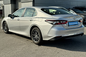 купить Тойота Camry 2023, автосалон 