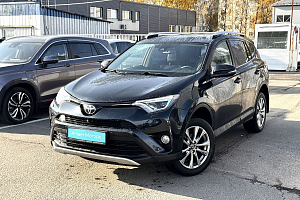 купить Тойота RAV4 2017, автосалон 