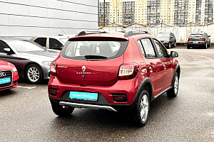 купить Рено Sandero 2016, автосалон 