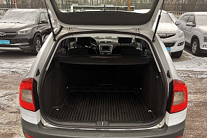 купить Шкода Octavia 2010, автосалон 