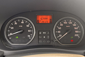 купить Ниссан Almera 2013, автосалон 