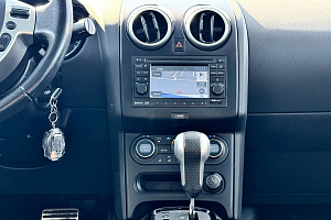 купить Ниссан Qashqai 2013, автосалон 
