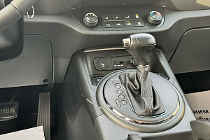 купить Кия Sportage 2012, автосалон 