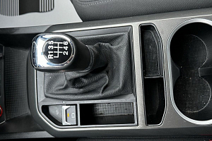 купить ФАВ Besturn X80 2019, автосалон 