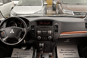 купить Мицубиси Pajero 2007, автосалон 