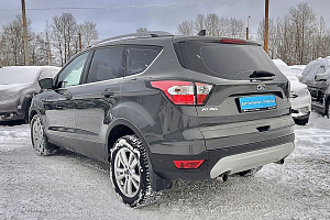 купить Форд Kuga 2018, автосалон 