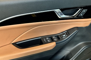купить ФАВ Bestune B70 2023, автосалон 