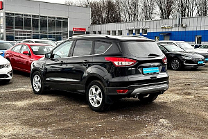 купить Форд Kuga 2013, автосалон 