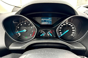купить Форд Kuga 2013, автосалон 