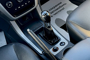 купить Джили Emgrand X7 2014, автосалон 