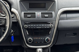 купить ФАВ Besturn X80 2017, автосалон 