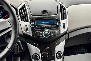 купить Шевроле Cruze 2013, автосалон 