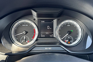 купить Шкода Octavia 2019, автосалон 