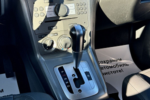 купить Опель Antara 2010, автосалон 