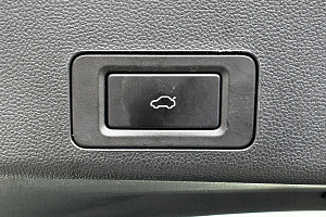купить  J7 2023, автосалон 