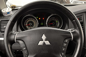 купить Мицубиси Pajero 2007, автосалон 