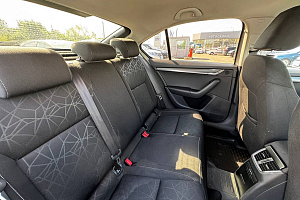 купить Шкода Octavia 2019, автосалон 