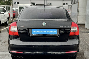 купить Шкода Octavia 2011, автосалон 