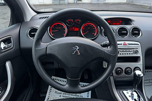 купить Пежо 308 2012, автосалон 