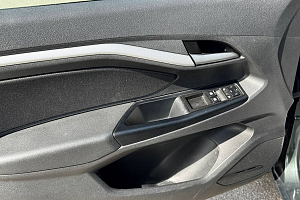 купить Лада Vesta 2017, автосалон 