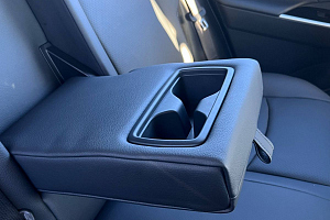 купить Тойота RAV4 2025, автосалон 