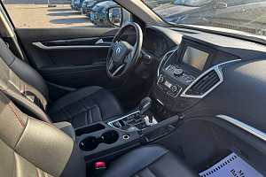 купить Донгфенг AX7 2018, автосалон 
