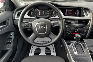 купить Ауди A4 2011, автосалон 