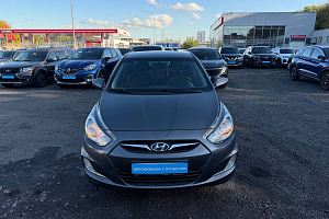 купить Хендай Solaris 2011, автосалон 