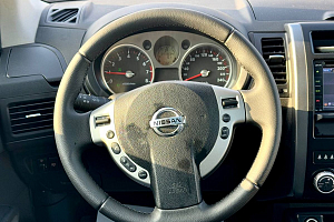 купить Ниссан X-Trail 2010, автосалон 