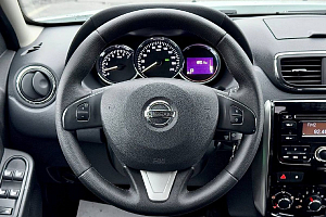 купить Ниссан Terrano 2017, автосалон 