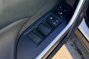 купить Тойота RAV4 2020, автосалон 