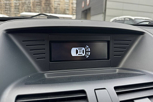 купить ФАВ Besturn X80 2017, автосалон 