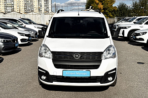 купить Опель Combo 2021, автосалон 