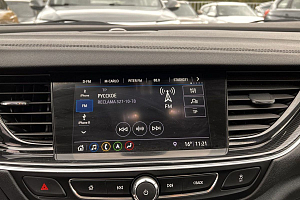 купить Опель Insignia 2018, автосалон 