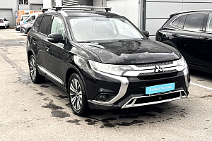 купить Мицубиси Outlander 2021, автосалон 
