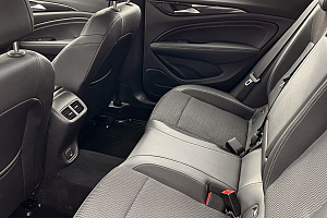 купить Опель Insignia 2018, автосалон 