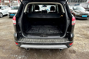 купить Форд Kuga 2013, автосалон 