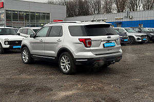 купить Форд Explorer 2019, автосалон 