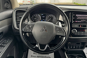 купить Мицубиси Outlander 2019, автосалон 