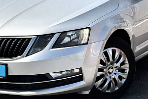 купить Шкода Octavia 2017, автосалон 