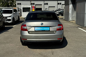 купить Шкода Octavia 2019, автосалон 