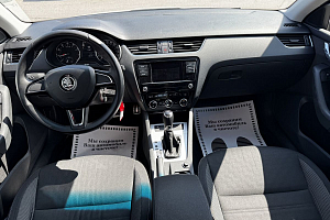 купить Шкода Octavia 2017, автосалон 