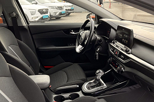 купить Кия Cerato 2021, автосалон 