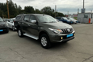 купить Мицубиси L200 2017, автосалон 
