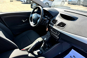 купить Рено Fluence 2012, автосалон 