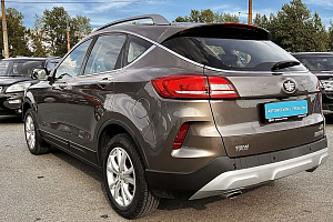 купить ФАВ Besturn X80 2018, автосалон 